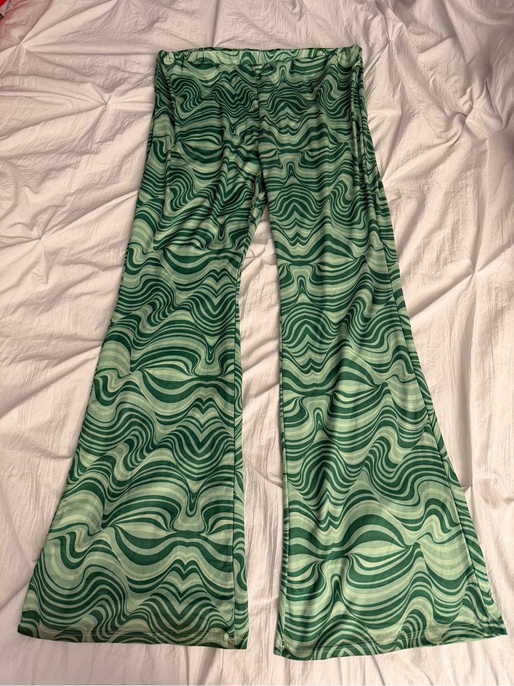 Green Swirl Pattern Flared Leggings